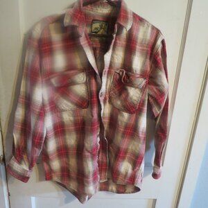 Field & Stream Flannel Shirt Men's Medium Heavy Maroon Button Up %100 Cotton